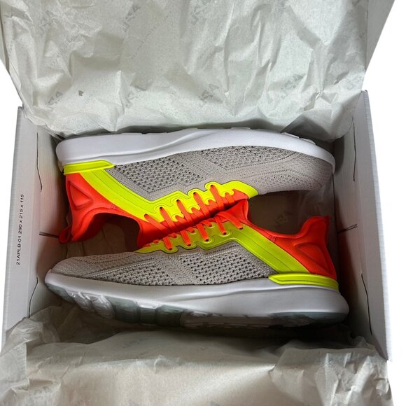 APL Techloom Tracer Lace Up Sneakers Women's Size 8.5 Men's Size 7 New in Box! - Picture 2 of 10